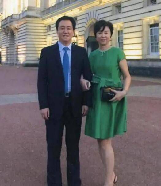 国家新闻出版广电总局副局长张丕民、好莱坞特效大师理查德·泰勒,老电影人田华均出席了本次嘉年华开幕式。