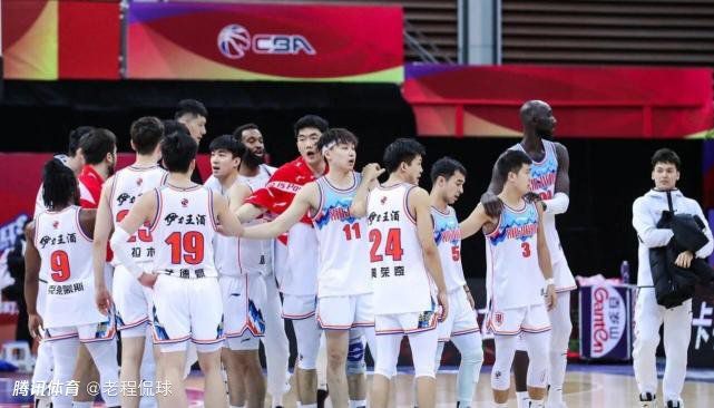她1月19日提出高达3300万元的赡养费诉讼，前天突然撤销诉讼，韩国媒体爆料，她至少收了徐太志 全慧彬被告赔偿2亿韩元案有变 原告方主动撤诉 2010-07-26 韩国女歌手全慧彬所属经纪公司7月24日宣布：根据首尔中央地方法院的公告，某企业A公司起诉全慧彬要求赔偿两亿韩元的诉讼已经撤销。