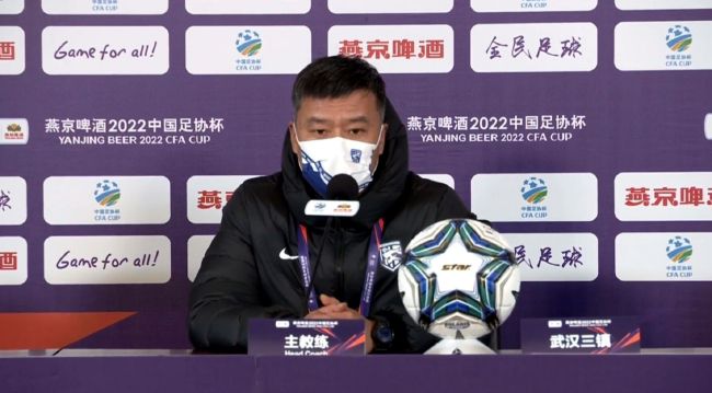 小雀斑、裘花谈《神奇动物》:已经结束2024-10-31 《豺狼之日》曝预告 达荷美女战士追捕杀手小雀斑2024-10-10 小雀斑现身百老汇复兴开幕夜 丝巾choker性感迷人2024-04-22 左右逢源!