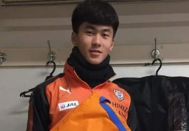 ”经过这几年的蓄力，冯勇沁重新找到了当代悬疑故事的切口，“未来仍然会做悬疑，但也会尝试不同的题材。