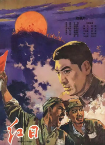 为了拯救干涸的章鱼，他用的则是约瑟夫·玛罗德·威廉·特纳的《米诺陶战舰的倾覆》里的水，这种跨越时空的道具运用更是将电影的奇幻色彩推向了高潮。