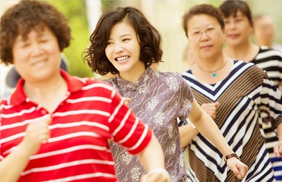 本期《今日影评》邀请到北京电影学院教师孙俨斌，共同探讨了近期电影市场的热点现象。